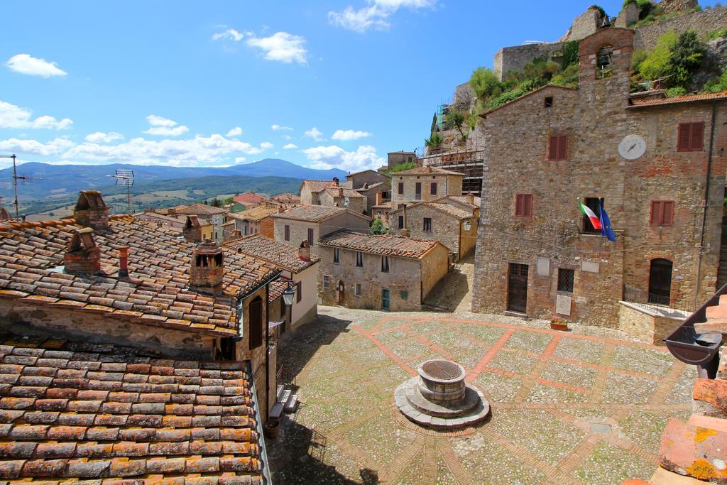 شقة La Terrazza Sulla Val D'Orcia Castiglione dʼOrcia الغرفة الصورة