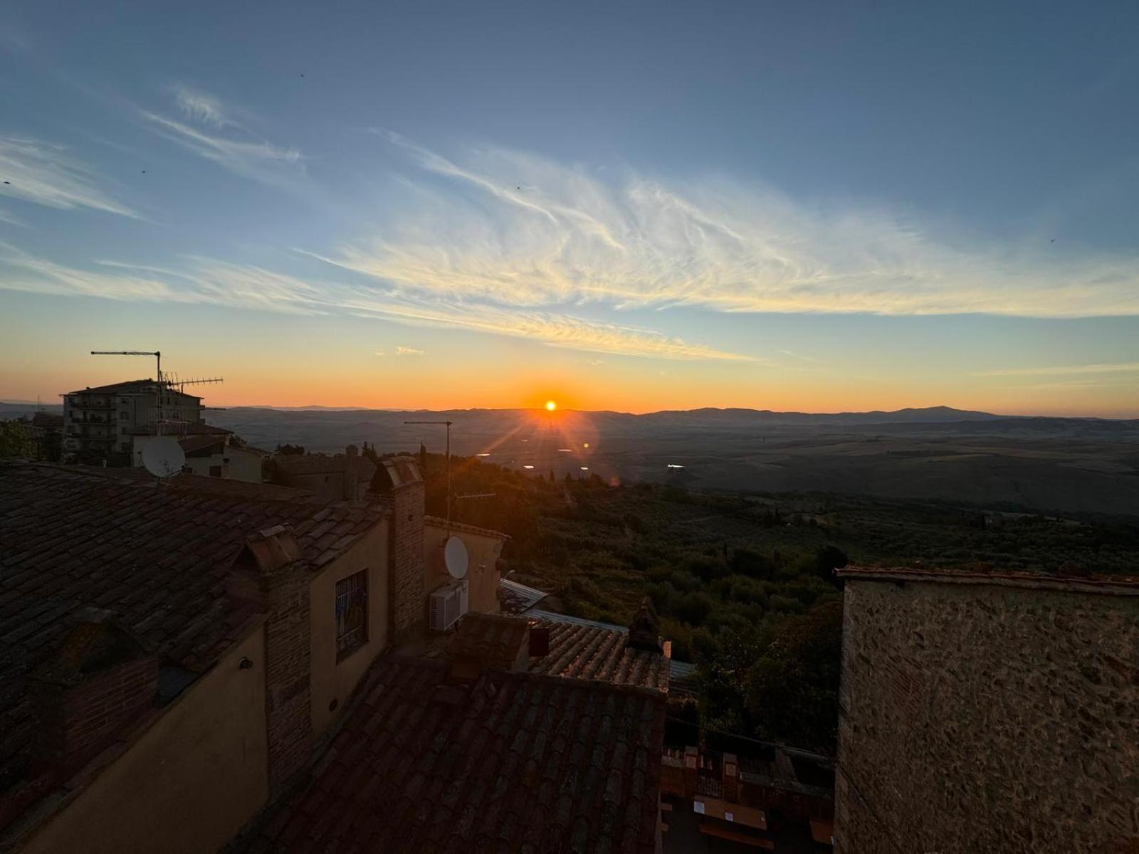 شقة La Terrazza Sulla Val D'Orcia Castiglione dʼOrcia المظهر الخارجي الصورة